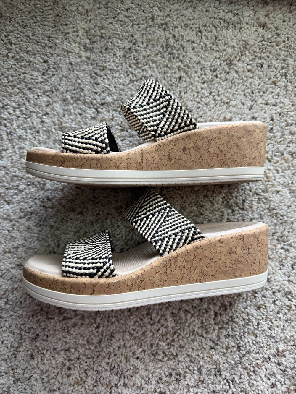 Woman’s Life Stride Resort Wedge Sandal